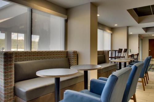 Holiday Inn Express - Horse Cave an IHG Hotel - image 8