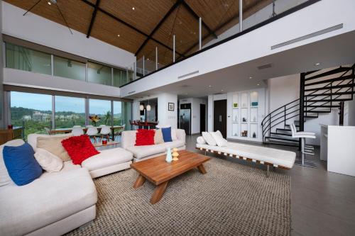 Best in Jaco Condos at Diamante del Sol, Jacó