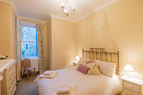 Picture of Harlow View Apartment, Harrogate - 2 Bedroom Duplex Apartment. Sleeps 6. Dog Friendly.
