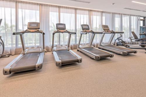 Luxury Apartment in Downtown Doral - image 32