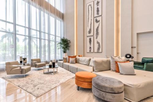 Luxury Apartment in Downtown Doral - image 44