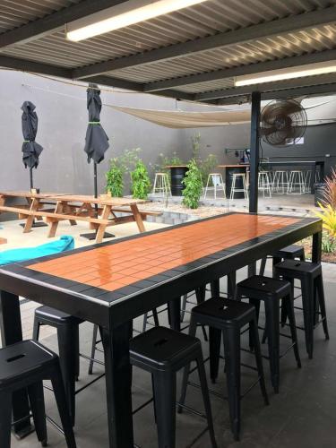 Паб, The Cozy Hostel - Motel in Дарвин