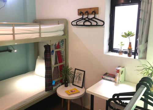 Bed in 4-Bed Mixed Dormitory Room image 5
