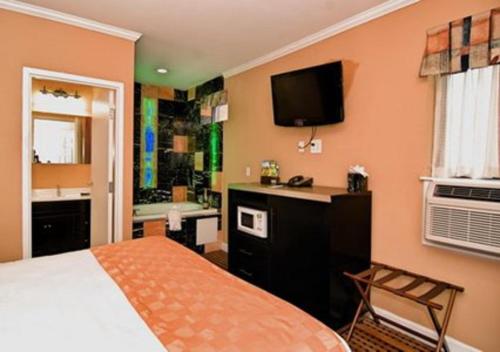 The Prince Hotel - main image