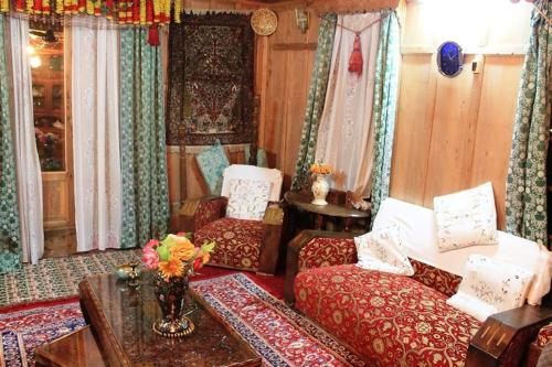 Houseboat Pride of India - image 5