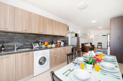 Valley View Superior Apartment - image 12