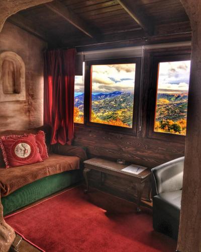 King Room with Mountain View