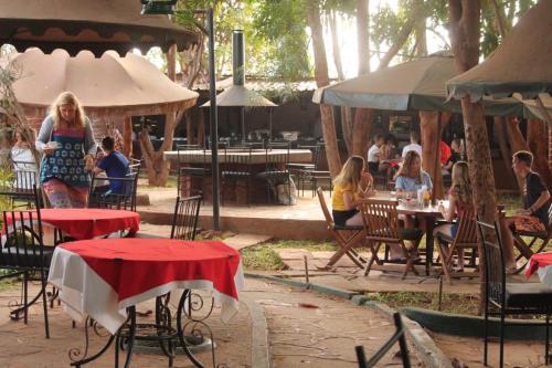 Ēdiens un dzērieni, Impala Safari Lodge in Voi