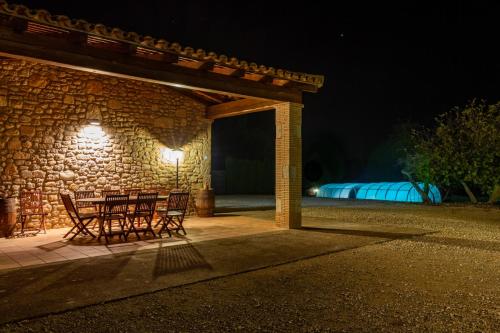  CAL PARENT – Casa “Vella” con piscina semi-climatizada y spa in Vilademuls