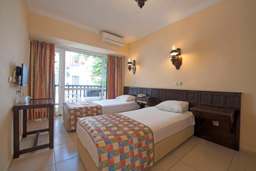 Sami Beach Hotel - image 12