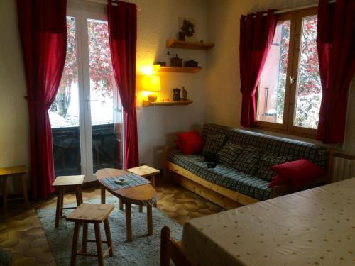 Chalet au pied des pistes à La Plagne, 6 personnes gîte à louer Les Frasses