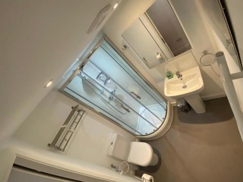 Comfortable cosy double ensuite room 'Karibu' in Cherry Hinton