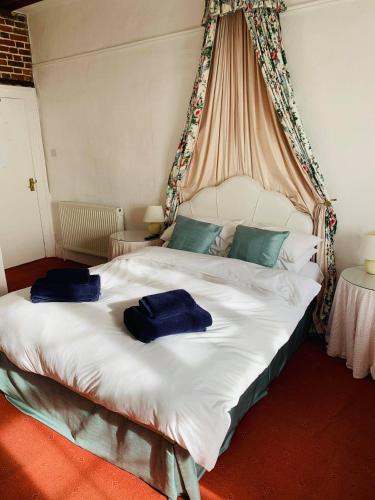 Ye Olde White Harte Hotel Room Type - Superior Quadruple Room