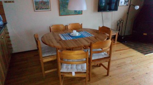 Ski-in ski-out Sälen Högfjället 4 plus 2 bäddar (Ski-in ski-out Salen Hogfjallet 4 plus 2 baddar) in 賽倫