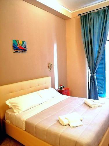 B&B San Gaetano Bed near Pio Monte della Misericordia