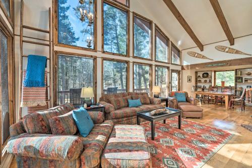 Deluxe Angel Fire Getaway, 4 Mi to Ski Slopes! in Angel Fire, USA