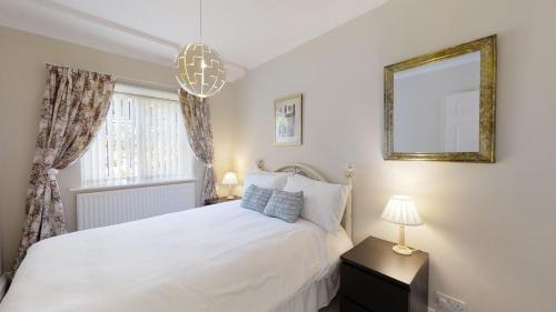Secret Garden Hideaway For Adults – Eastbourne