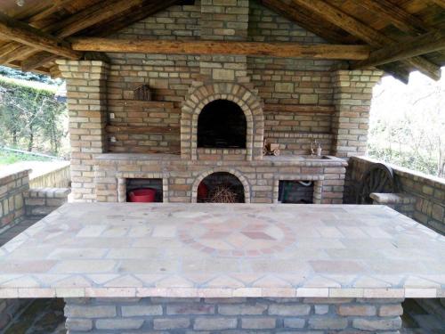 Chill N Grill House - image 8