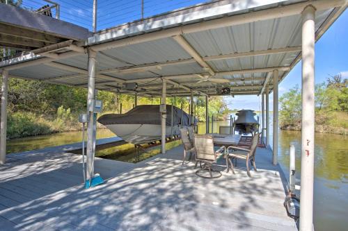 Lakefront Living Private Dock, Deck, and Game Room!