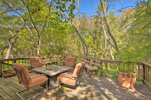 Lakefront Living Private Dock, Deck, and Game Room!