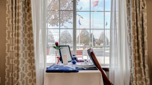 Holiday Inn Express and Suites St. Cloud by IHG Holiday Inn Express and Suites St. Cloud by IHG