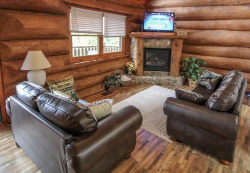 277 Birds Eye View Cabin - image 7
