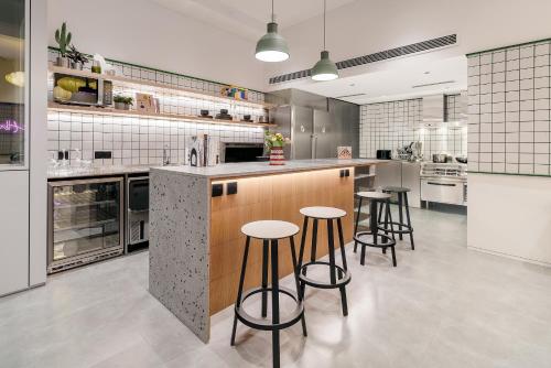 Kitchen, Stey Sanlitun Boutique Hotel near Souk Middle East Restaurant