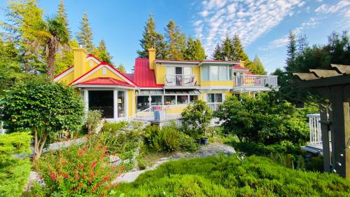. Madeira Park Ocean Villa