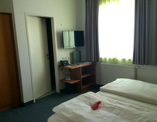 Seehotel Engstler – Velden, CA
