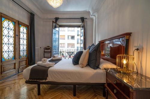 1 double bed, 1 twin bed