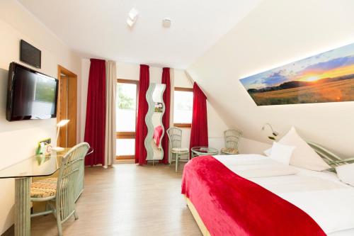 Deluxe Queen Room