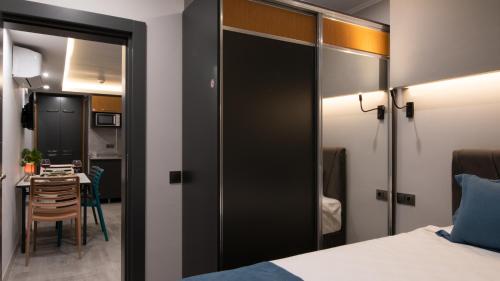 Standard Suite image 4