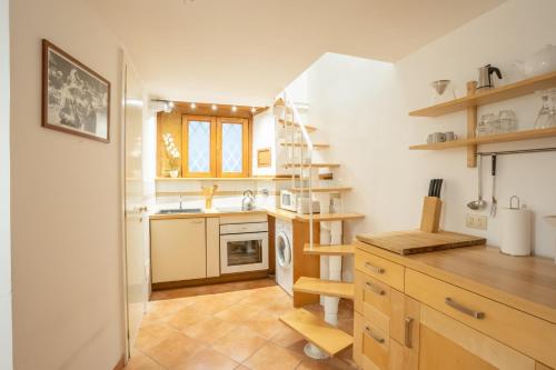 GuestHost - Quiet and Cozy Trastevere Hideaway