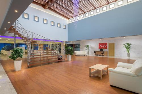 Oceanis Hotel - image 7