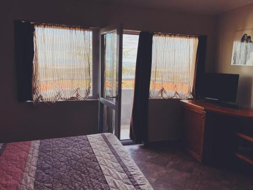 Family Hotel Fancy – Sofia, PA