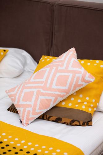 Apartments Warsaw Magazynowa by Renters - image 4