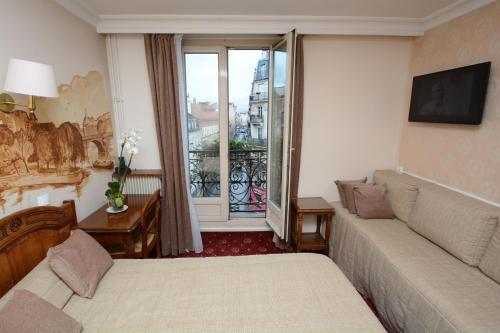 Familia Hotel - image 4