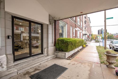 Simple CWE 1BR near BJC by Zencity - image 4