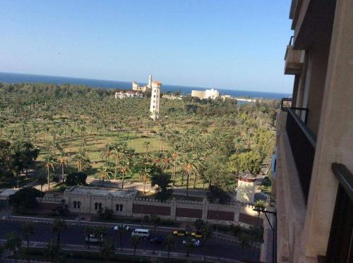 Sea & Garden View at Al-Muntazh Towers - إطلاله علي البحر و حدائق قصر المنتزه