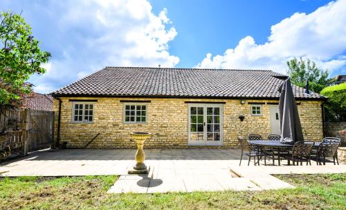 Farmcourt Barn 55 Eastfield Lane