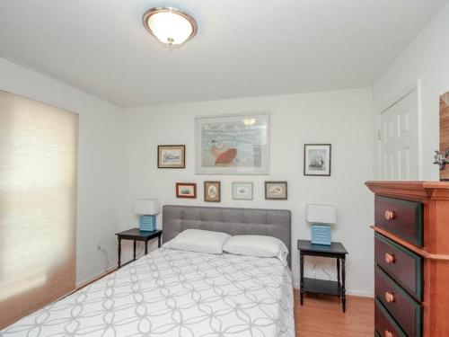 Sea Colony Pine Lake II - image 9