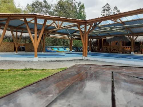 Hostería La Chorrera (Hosteria La Chorrera) in อลังกาซี