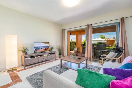 Luxury Apartment in Benatalaya - image 5