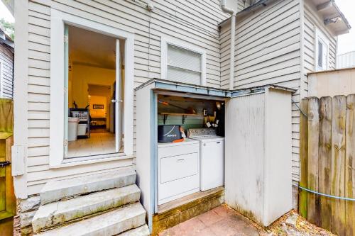 Tchoup House Cottage - main image