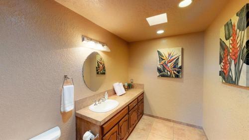 Amazing Family Vacation with Huge Indoor Pool - image 7