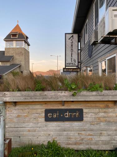 Ashore Hotel - image 5