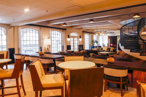 카사 데 팜스, 트레이드마크 컬렉션 바이 윈덤 - 로비