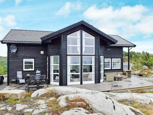 B&B Skarstein - 9 person holiday home in lyngdal - Bed and Breakfast Skarstein