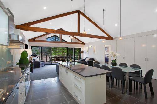 廚房, 海泡別墅 (Sea Foam Villas) in 坎貝爾港