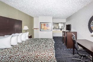 Room #37613015